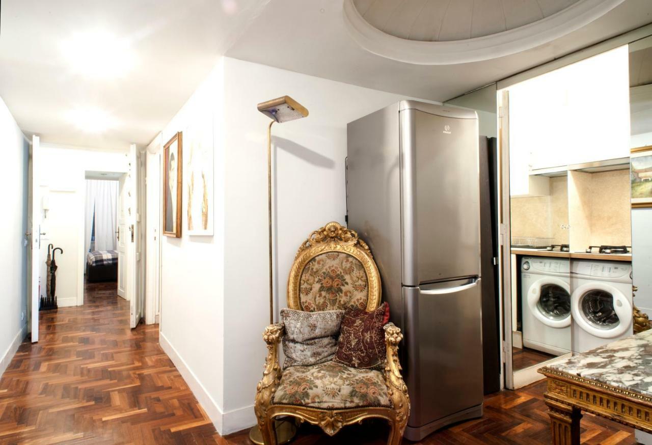 Santa Cecilia Apartment In Via Del Corso Рим Экстерьер фото