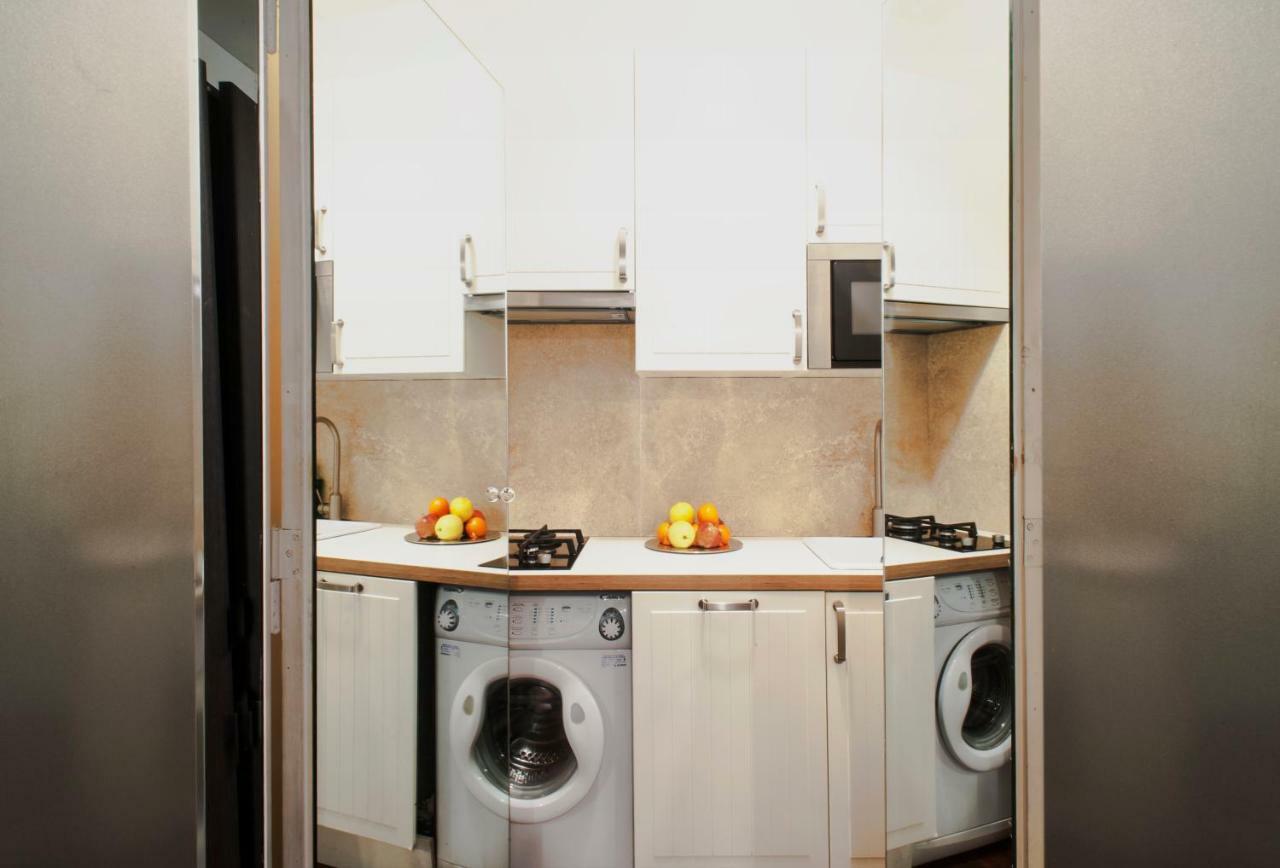 Santa Cecilia Apartment In Via Del Corso Рим Экстерьер фото