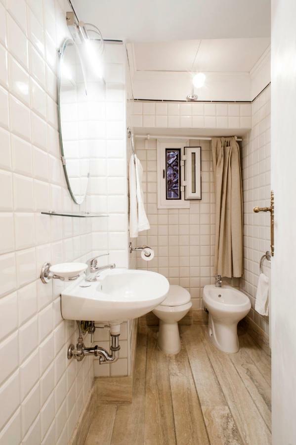 Santa Cecilia Apartment In Via Del Corso Рим Экстерьер фото
